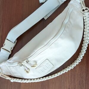 Beis The Sport Pack in Beige